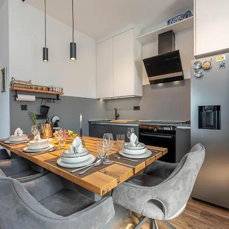 Lovely In With Sauna