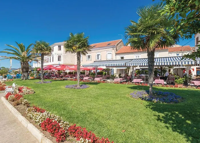 Lovely In With Sauna Апартаменты *